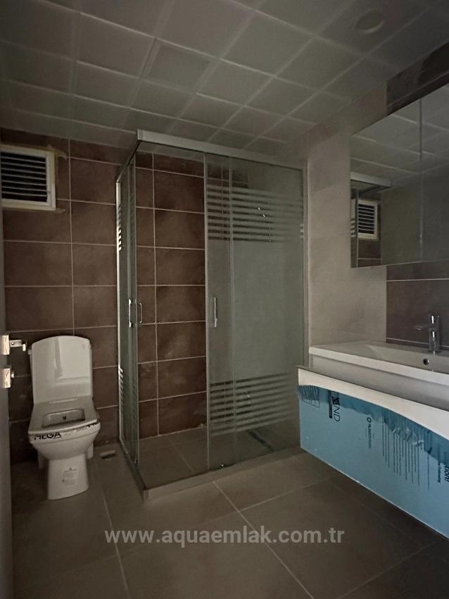 2+1-Zimmer-Wohnung In Köyceğiz Zu Vermieten, 2. Stock, Alle Zimmer Klimatisiert, In Einer Wohnanlage