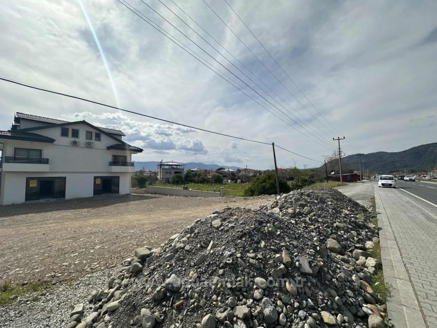 Ladenlokal/Geschäft Zu Vermieten In Der Toparlar Main Street