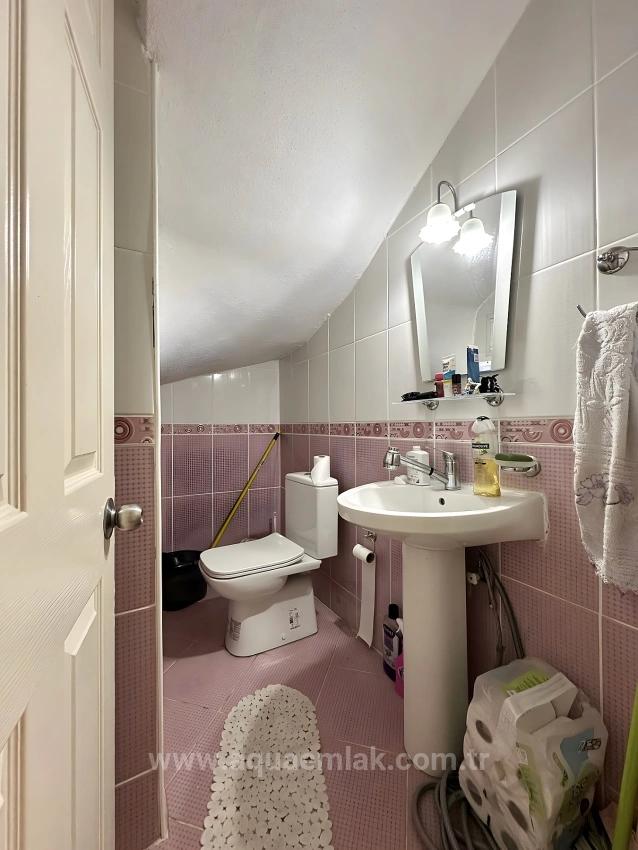 Villa Mit Pool Auf Einem Grundstück Im Stadtteil Fethiye Akarca