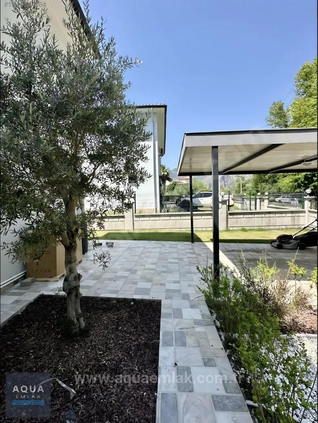 Freistehende Villa Mit 4+1 Schlafzimmern, Pool Und Wärmepumpe In Köyceğiz Zu Vermieten
