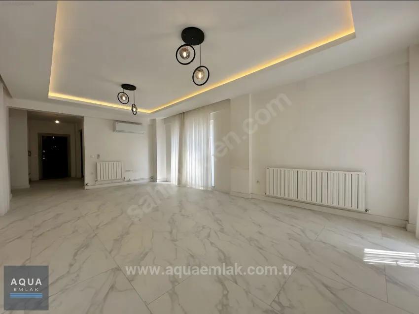 Freistehende Villa Mit 4+1 Schlafzimmern, Pool Und Wärmepumpe In Köyceğiz Zu Vermieten