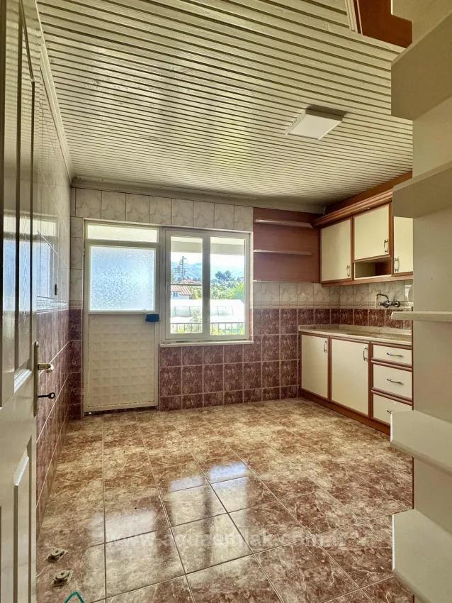 In Zeytinalanı Mahallesi, Spacious 3+1 Flat For Rent In Köyceğiz.