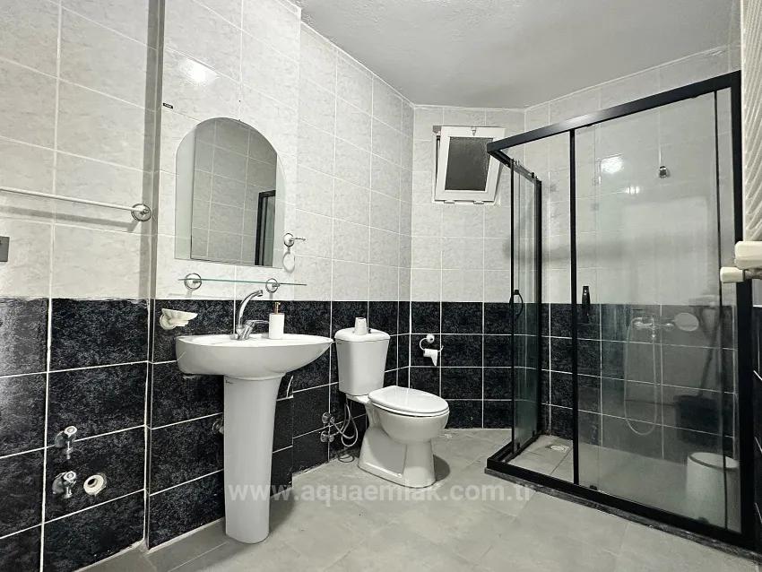 Im Zentrum Von Köyceğiz Und Innerhalb Der Anlage 5 Zimmer 1 Salon Zur Miete Haus