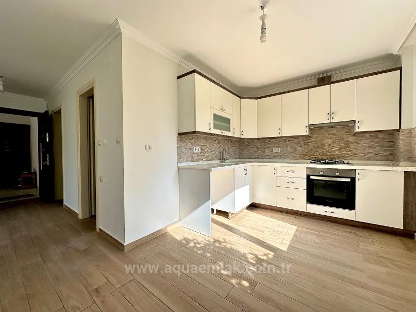 Zentrale Lage In Köyceğiz Mit Geschlossenem Balkon Und Klimaanlage 1+1 Wohnung