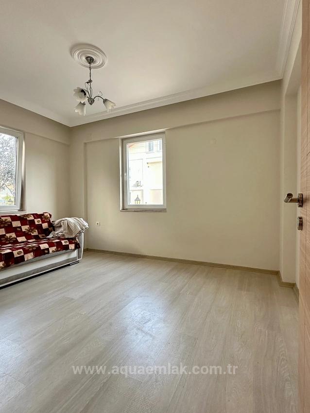 Wohnung Zur Miete Im Stadtzentrum Von Köyceğiz. Erdgeschoss, 2+1 Schlafzimmer, Geschlossene Küche Und Klimaanlage.