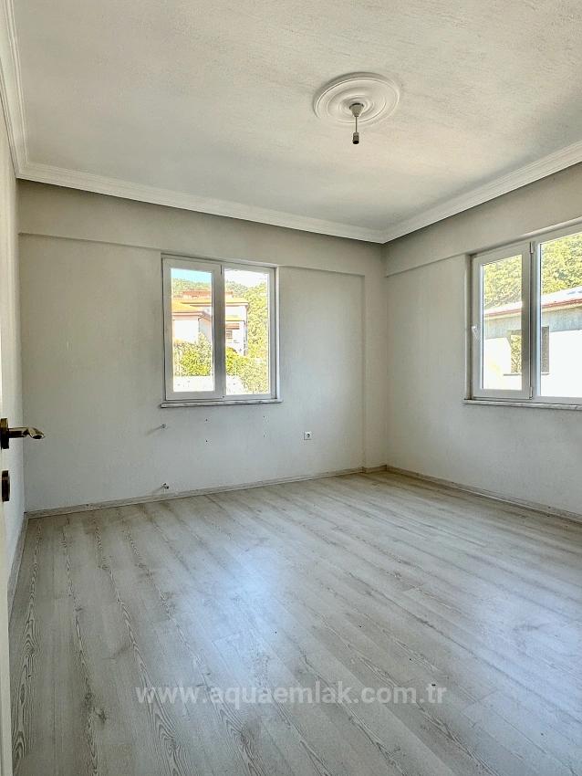 2+1 Wohnung Zur Miete Mit Seeblick In Yeşilköy, Köyceğiz
