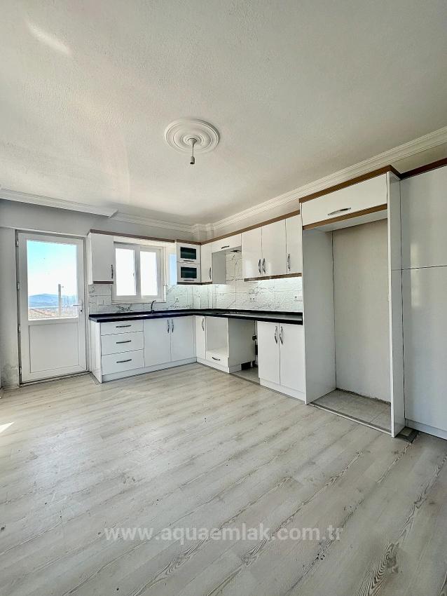 2+1 Wohnung Zur Miete Mit Seeblick In Yeşilköy, Köyceğiz