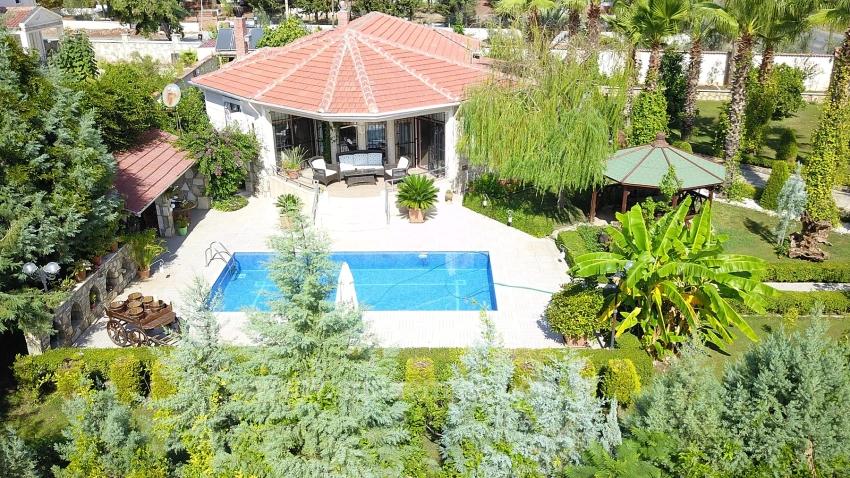 Luxusvilla Mit Pool Auf 1458 M² Grundstück Zum Verkauf In Köyceğiz
