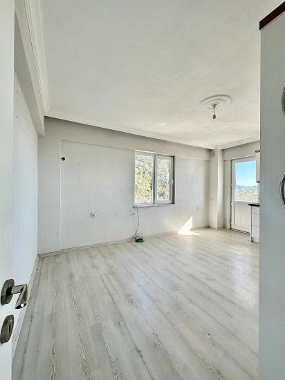 2+1 Wohnung Zur Miete Mit Seeblick In Yeşilköy, Köyceğiz