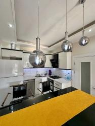 3+1 Wohnung Zum Verkauf Mit Großer Terrasse Im Zentrum Von Köyceğiz