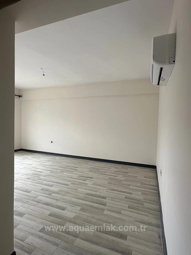 2+1 Apartment For Rent In Köyceğiz, 2Nd Floor, All Rooms Air-Conditioned, Within A Complex