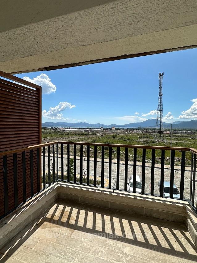 3+1 Apartment For Rent On The 2Nd Floor In A Gated Community In Köyceğiz, All Rooms Are Air-Conditioned.