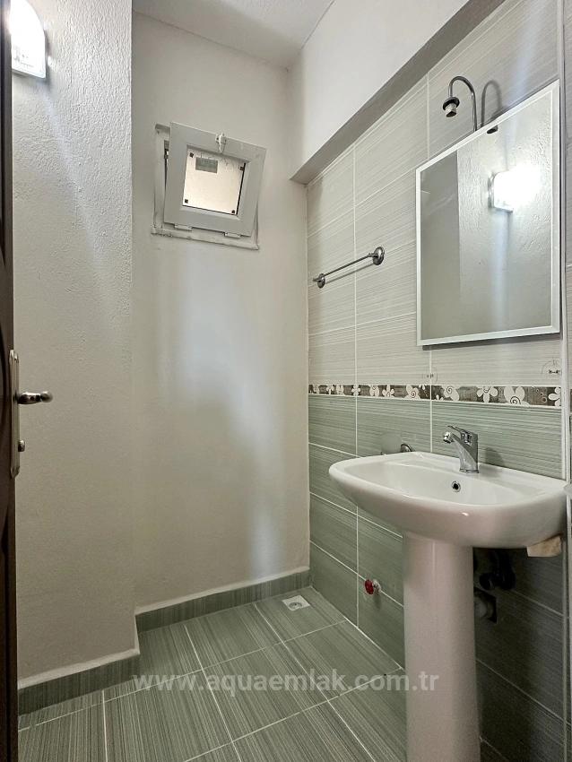 In The Centre Of Köyceğiz, A 3+1 Flat With A Spacious Usage Area
