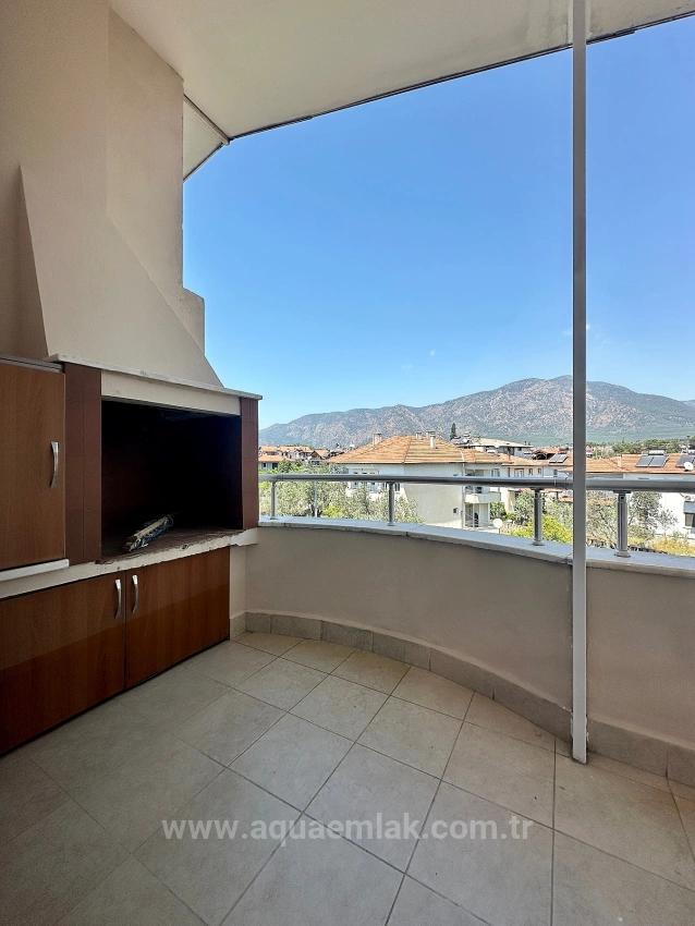 In The Centre Of Köyceğiz, A 3+1 Flat With A Spacious Usage Area