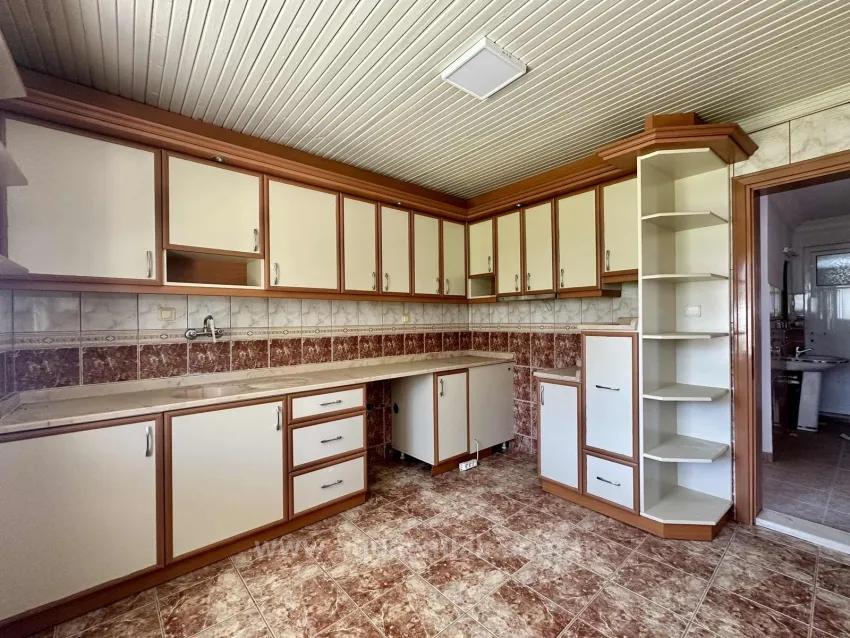 Spacious 3+1 Flat For Rent In Zeytinalanı Mahallesi, Köyceğiz