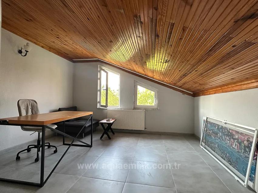 Village Centre And Within The Site 5 Rooms 1 Hall Rental House