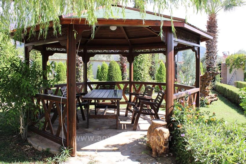 Luxury Villa With Pool On 1458 M² Land For Sale In Köyceğiz