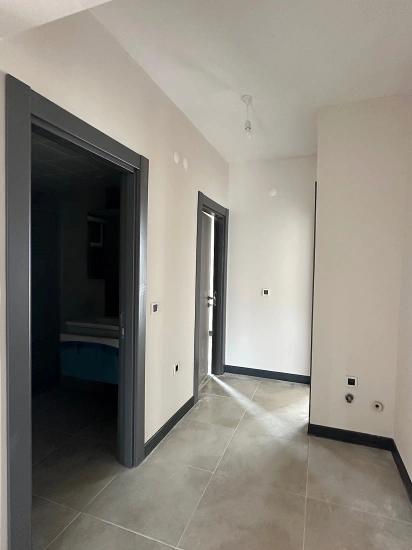2+1 Apartment For Rent In Köyceğiz, 2Nd Floor, All Rooms Air-Conditioned, Within A Complex
