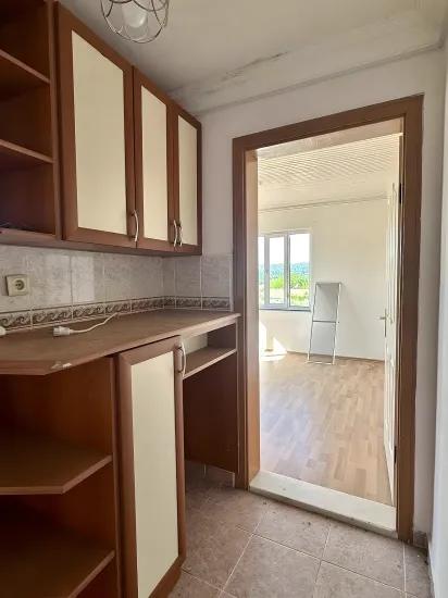Spacious 3+1 Flat For Rent In Zeytinalanı Mahallesi, Köyceğiz