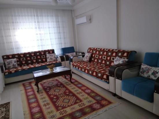 2+1 Garden Floor Flat For Sale In Köyceğiz Center