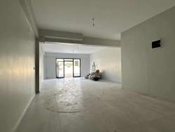 Shop/Store For Rent On Toparlar Main Street