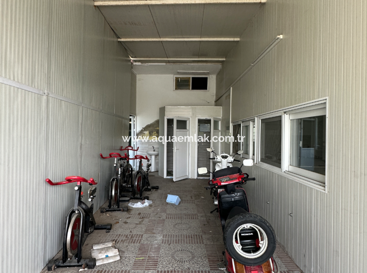330M2 High Ceiling Rental Warehouse In The Center Of Köyceğiz