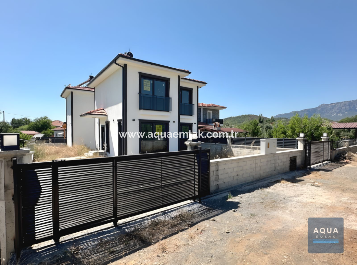 Köyceğiz Beyobasi Mah. Newly Built 2 1 House With Private Garden