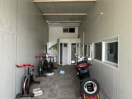 330M2 High Ceiling Rental Warehouse In The Center Of Köyceğiz