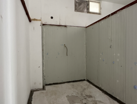 330M2 High Ceiling Rental Warehouse In The Center Of Köyceğiz
