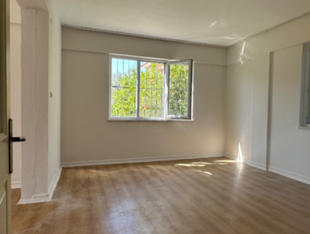 2 1 Apartment For Rent On The Garden Floor In Gülpınar District