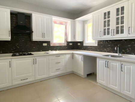 2 1 Apartment With Garden For Rent In Köyceğiz