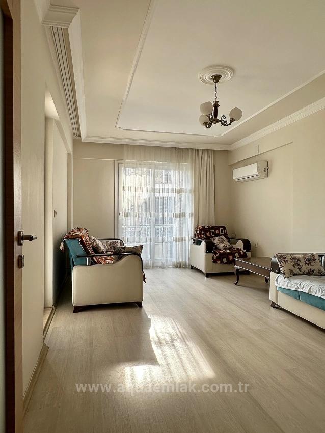 Сдается Квартира В Центре Города Кёйджегиз. Первый Этаж, 2+1 Спальни, Отдельная Кухня И Кондиционер.