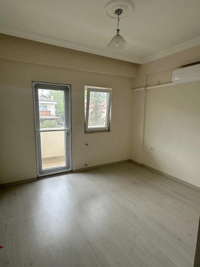 В Центре Города Кёйджегиз Сдаются В Аренду Три Двухуровневые Квартиры С Кондиционерами (3+1).