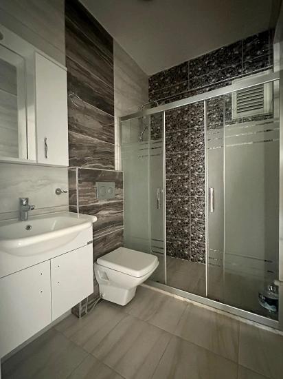 В Центре Города Кёйджегиз Сдаются В Аренду Три Двухуровневые Квартиры С Кондиционерами (3+1).