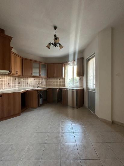 Квартира 3+1 На Первом Этаже В Аренду В Енимахалле, Кёйджегиз