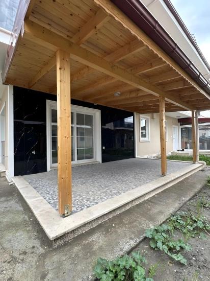 Квартира 1+1 С Садом На Продажу В Районе Кёйджегиз Гелишим