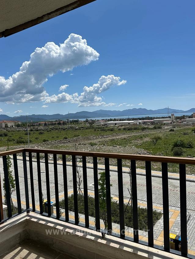 Köyceğiz De Site İcinde 2. Kat Tum Odalari Klimali 3+1 Kiralik Daire