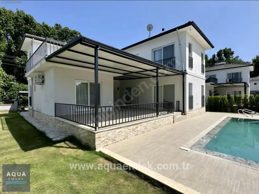 Köyceğiz Yangı Mah. Kiralık 4+1 Villa - 180 m²