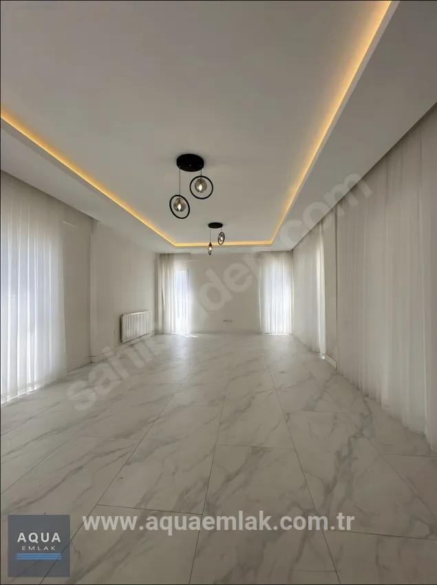 Köyceğiz Yangı Mah. Kiralık 4+1 Villa - 180 m²