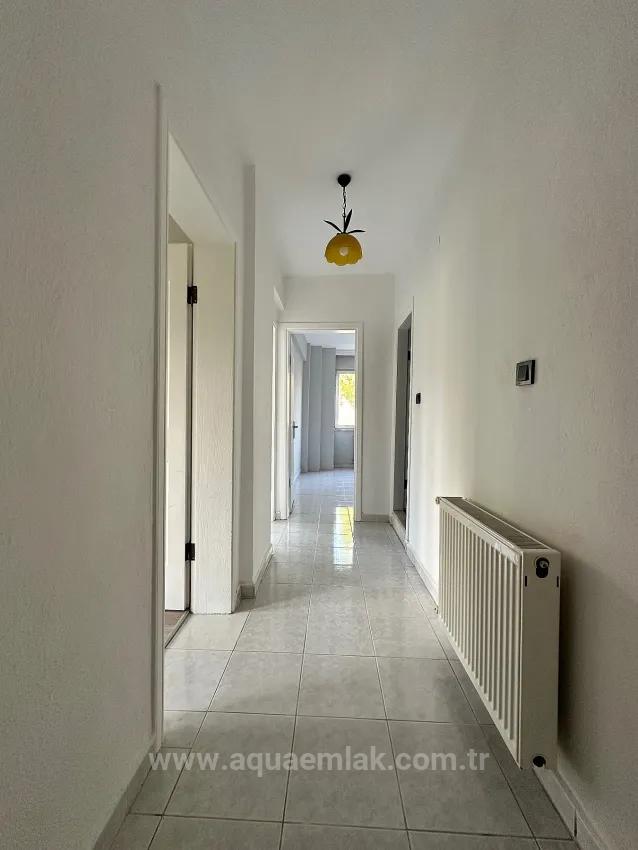 Köyceğiz Merkezde Ve Site İçerisinde 5 Oda 1 Salon Kiralık Ev