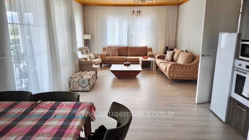 Köyceğiz Zaferler Mahallesinde Eşyalı 4+1 Kiralık Müstakil Ev