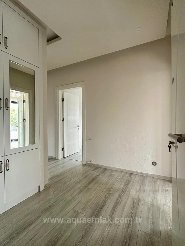 Koycegiz De Bahce Kati Ebeveyn Banyolu 3+1 Kiralık Daire