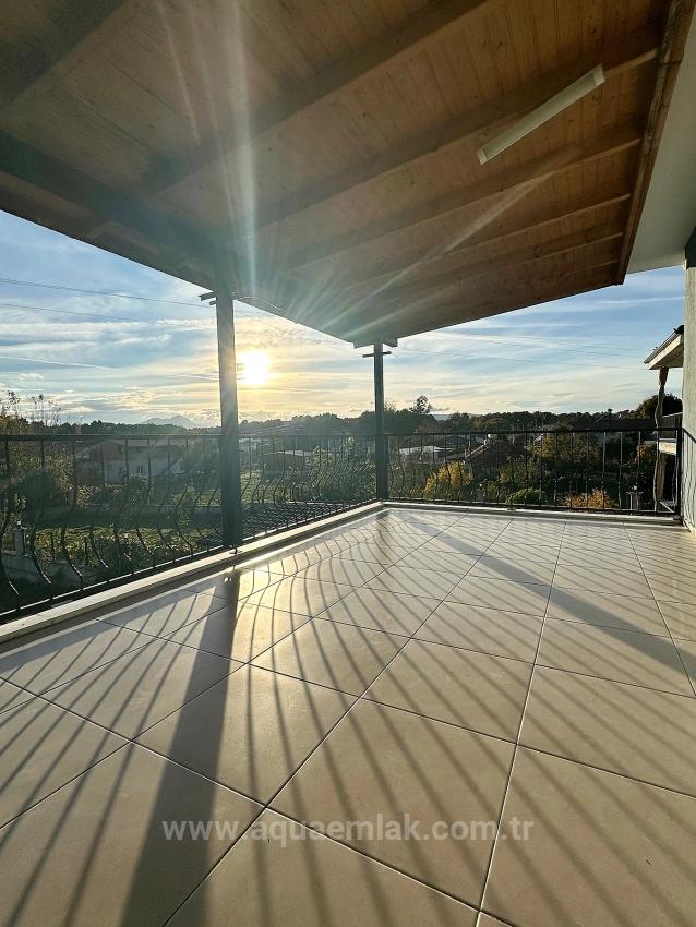 Koycegiz De Havuzlu, Kaloriferli Ve Genis Balkonlu 2+1 Kiralik Daire