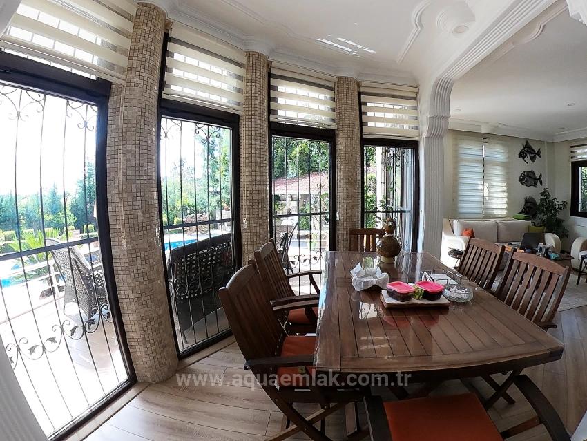 Köyceğiz'de Satılık 1458 M² Arsa İçerisinde Havuzlu Lüks Villa