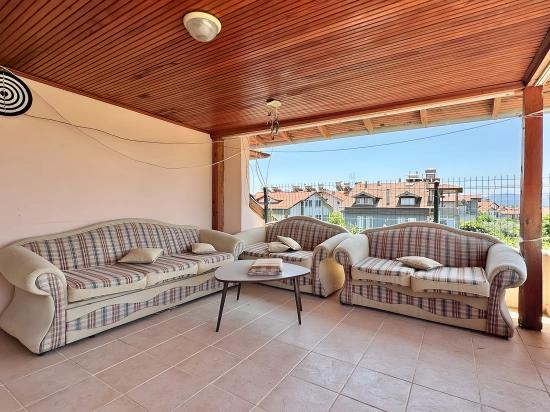 Köyceğiz Gelişim Mahallesinde Marketlere Yürüyüş Mesafesinde Geniş 2+1 Kiralık Daire