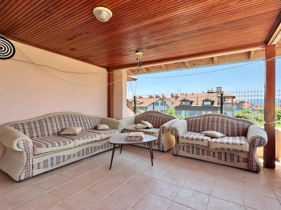 Köyceğiz Gelişim Mahallesinde Marketlere Yürüyüş Mesafesinde Geniş 2+1 Kiralık Daire