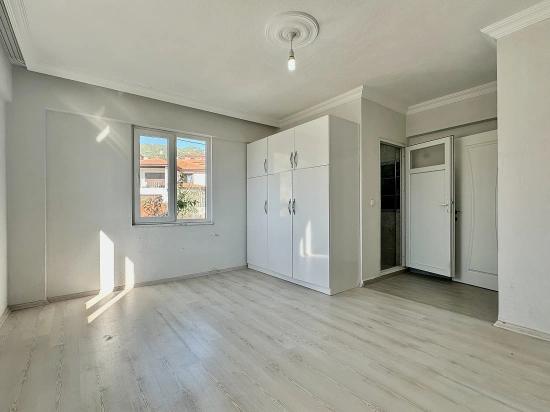 Köyceğiz Yeşilköy De Göl Manzaralı 2+1 Kiralık Daire